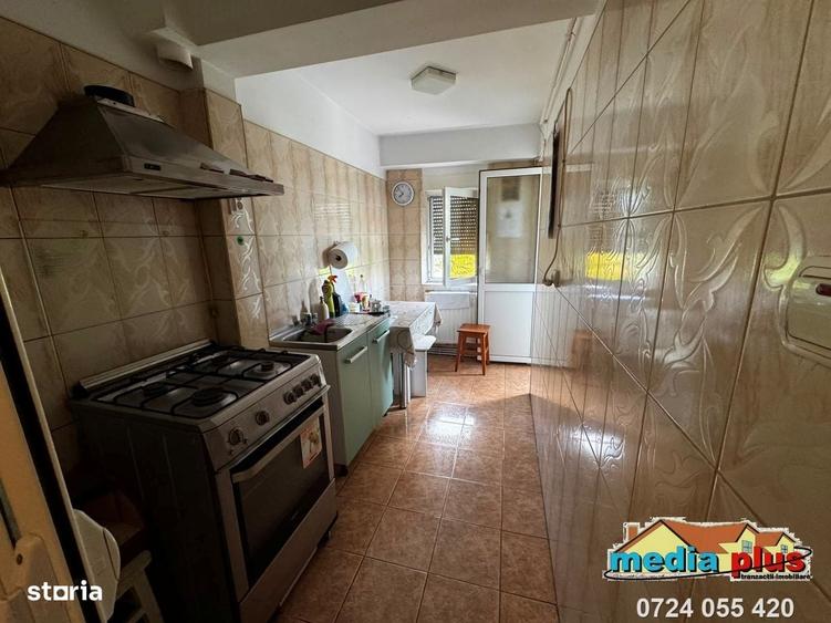 Apartament cu 2 camere semidecomandat în Sârbi