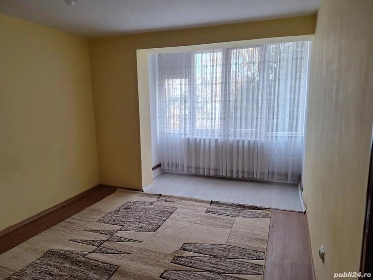 Apartament cu 2 camere semidecomandat în Decebal