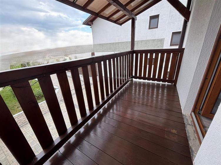 Duplex cu 5 camere cu Teren 426 Mp în Arhitecților - Calea Cisnădiei
