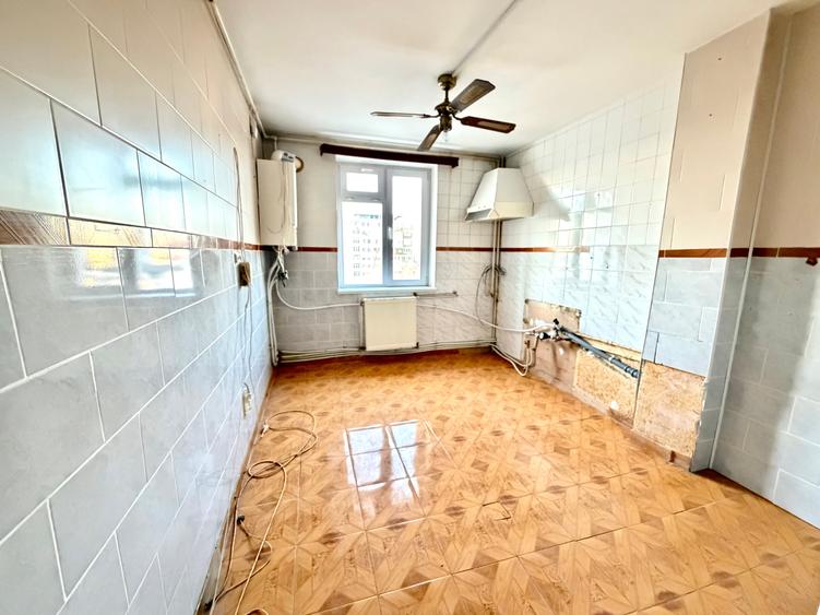Apartament cu 3 camere decomandat în Orizont
