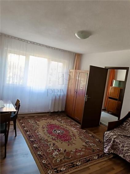 Apartament cu 2 camere semidecomandat, mobilat în Girocului