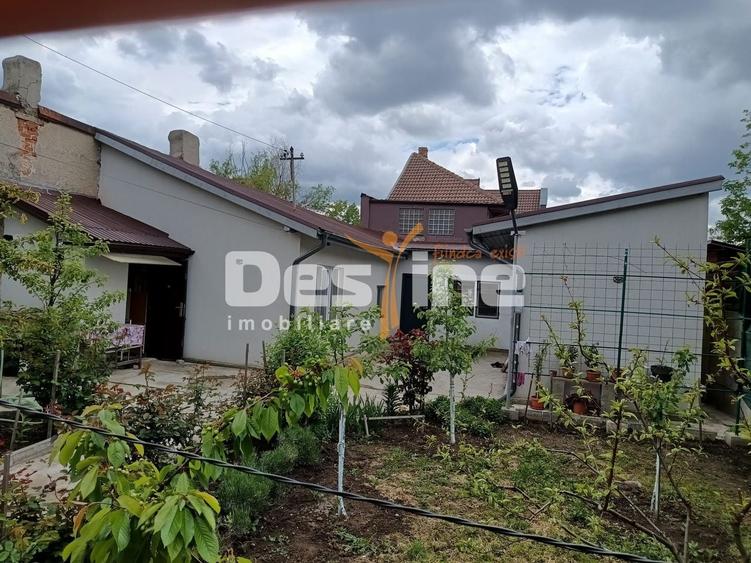 Casă individuală cu 3 camere cu Canalizare în Grivița