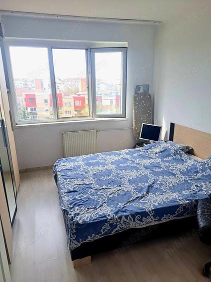 Apartament cu 3 camere decomandat în Rogerius