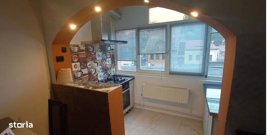 Apartament cu 3 camere în Mureșeni