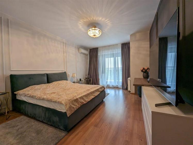 Apartament cu 3 camere semidecomandat, mobilat în Pipera