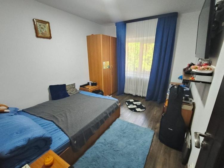 Apartament cu 3 camere decomandat în Sfântu Ilie