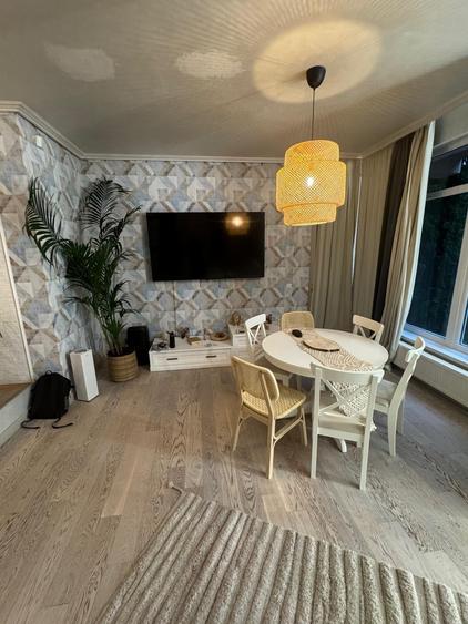 Casă individuală cu 4 camere cu Teren 521 Mp în Central
