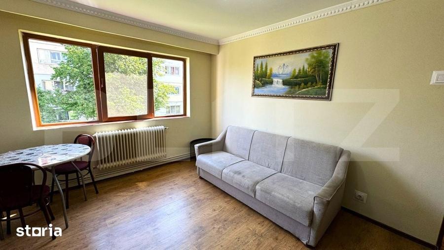 Vand apartament cu doua camere, la etajul 1, in zona Lama - 6