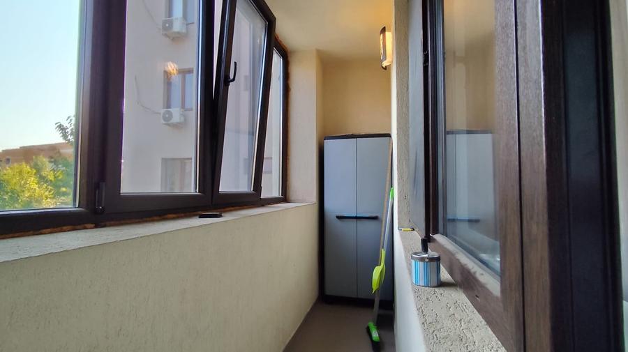 Apartament cu 3 camere decomandat în Drumul Taberei