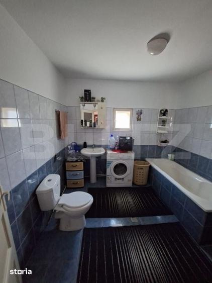 Casă cu 5 camere decomandat cu Teren 1370 Mp în Vețel