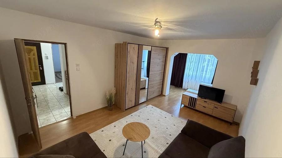 Apartament cu 2 camere decomandat în Răcădău