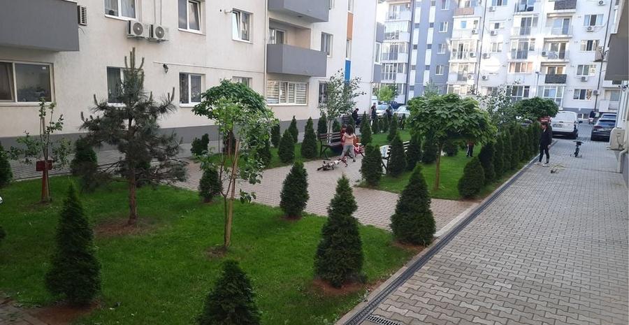 Apartament cu 2 camere decomandat, mobilat în Metalurgiei