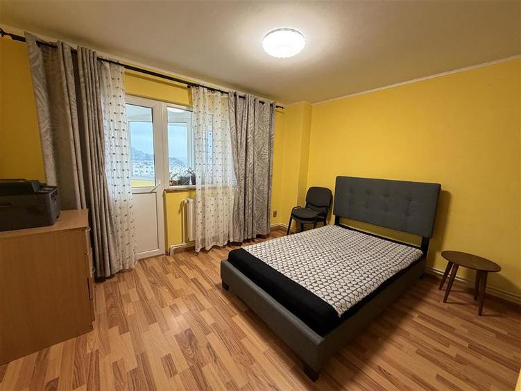Apartament cu 2 camere decomandat în Nicolina