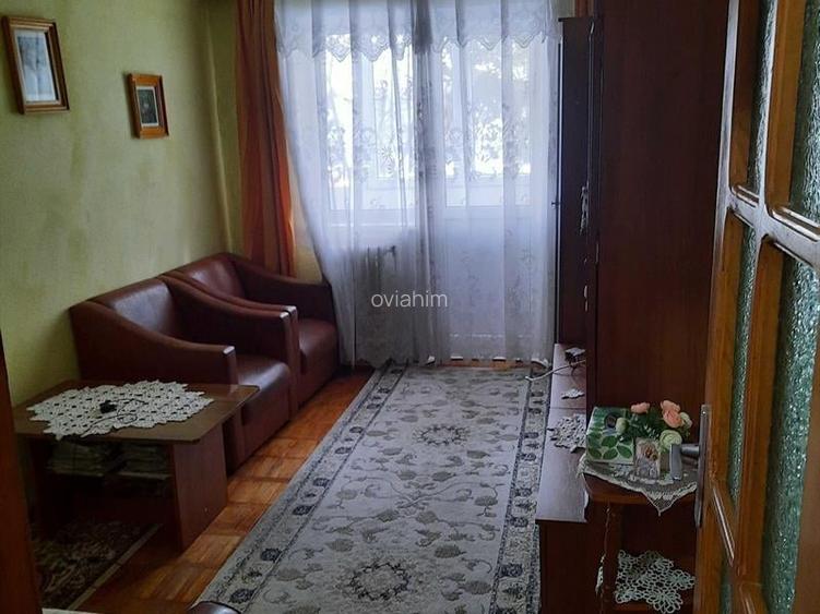 Apartament 3 camere, decomandat, loc. Falticeni