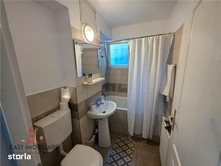 Apartament cu 2 camere decomandat în Cornișa