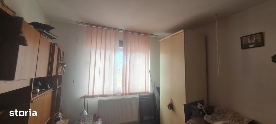 Garsonieră decomandată în Astra