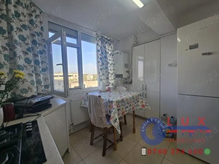 Apartament cu 3 camere decomandat în Babadag