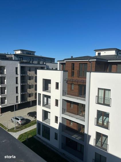 Apartament cu 4 camere în Turnișor