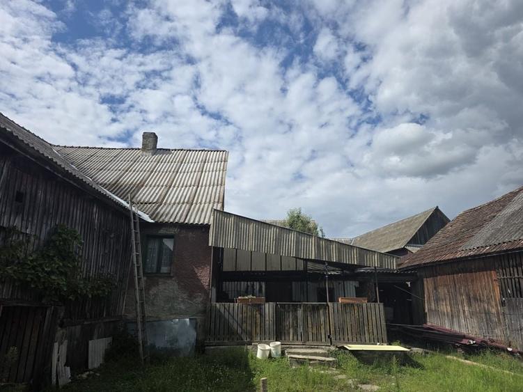 Casă cu 3 camere în Monariu
