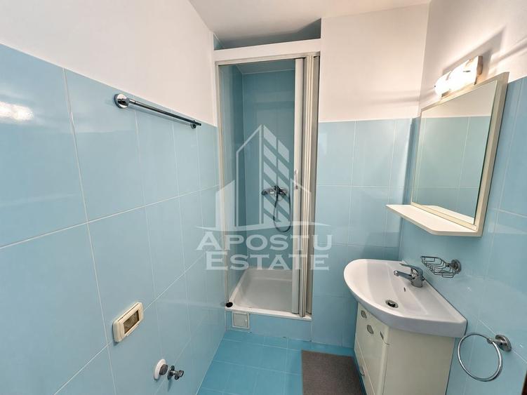 Apartament cu 2 camere decomandat, mobilat în Elisabetin