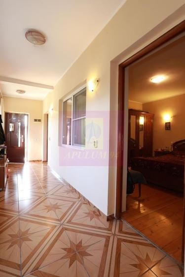 Casă cu 5 camere în Pantelimon
