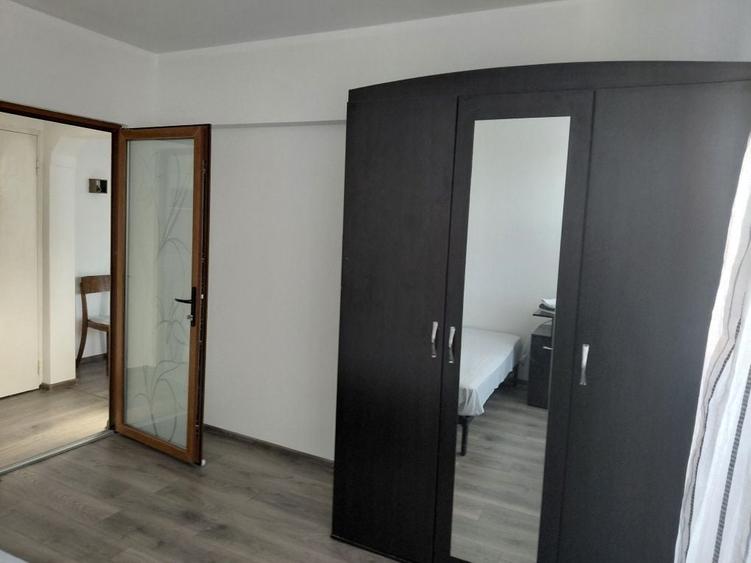 Apartament cu 2 camere decomandat în Exterior Vest