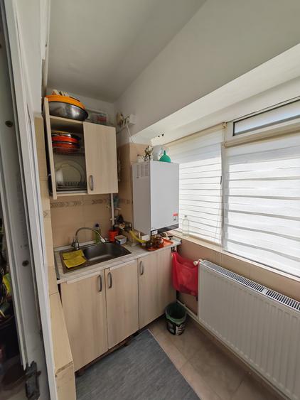 Apartament cu 3 camere decomandat în Dacia