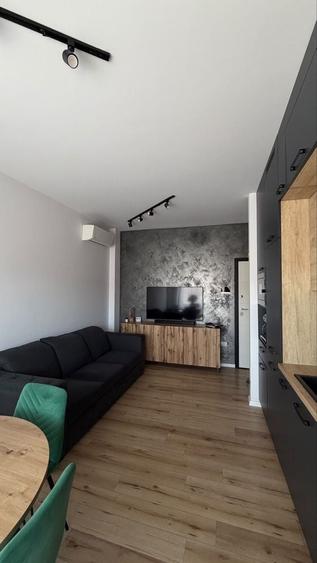 Apartament cu 3 camere decomandat în Giroc