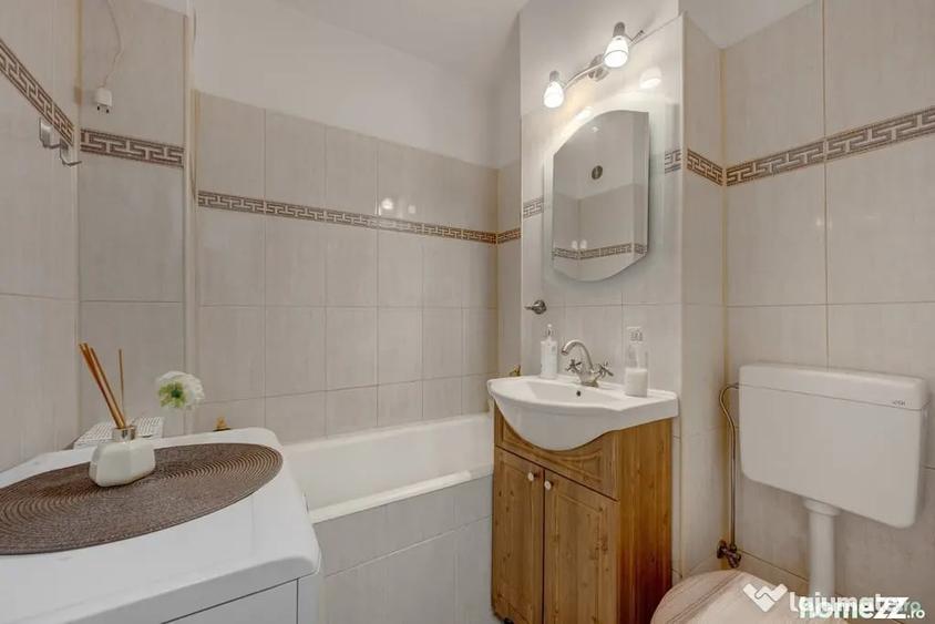 Garsonieră decomandată în Central