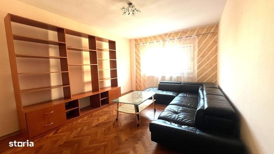 Apartament cu 3 camere decomandat în Micălaca