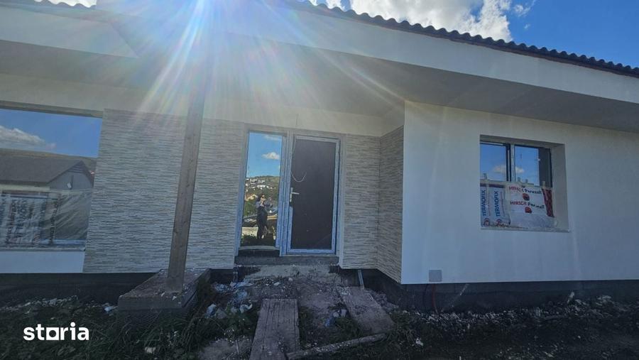 Casă cu 4 camere cu Teren 467 Mp în Central