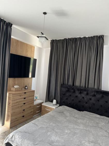 Apartament cu 3 camere decomandat în Făcăi