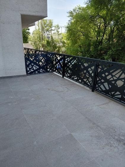 Apartament cu 2 camere decomandat în Exterior Vest