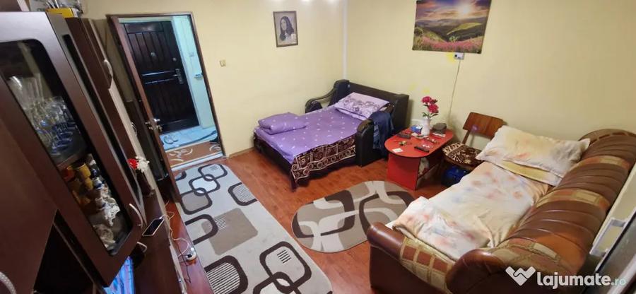 Garsonieră semidecomandată în Central