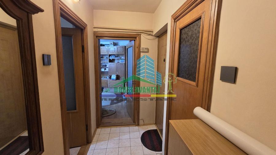 Apartament cu 3 camere decomandat, mobilat în Obor