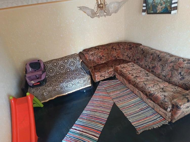 Casă cu 3 camere cu Teren 3000 Mp în Exterior Vest