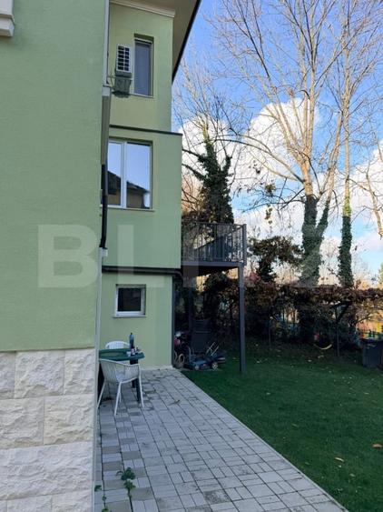 Casă individuală cu 11 camere cu Canalizare în Gruia