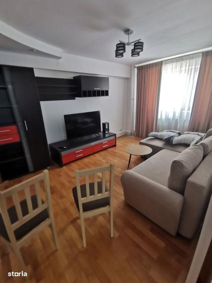 Apartament cu 4 camere în Gura Văii