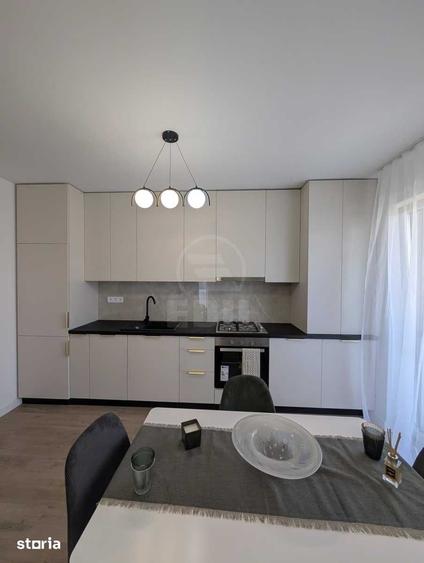 Apartament cu 2 camere semidecomandat în Florești