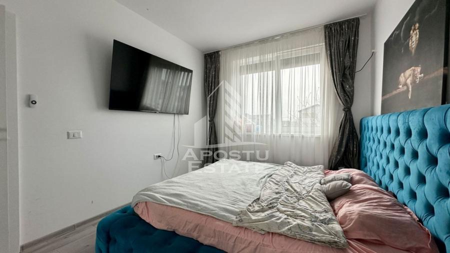 Apartament cu 3 camere decomandat, mobilat în Dumbrăvița