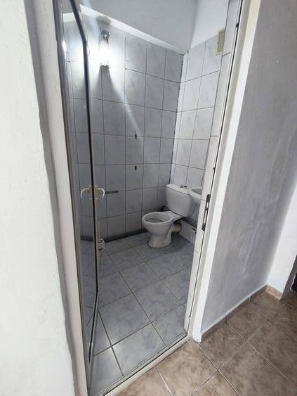 Garsonieră decomandată în Zahana