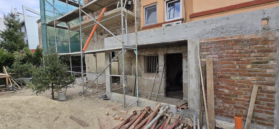 Casă individuală cu 3 camere cu Canalizare în Domenii