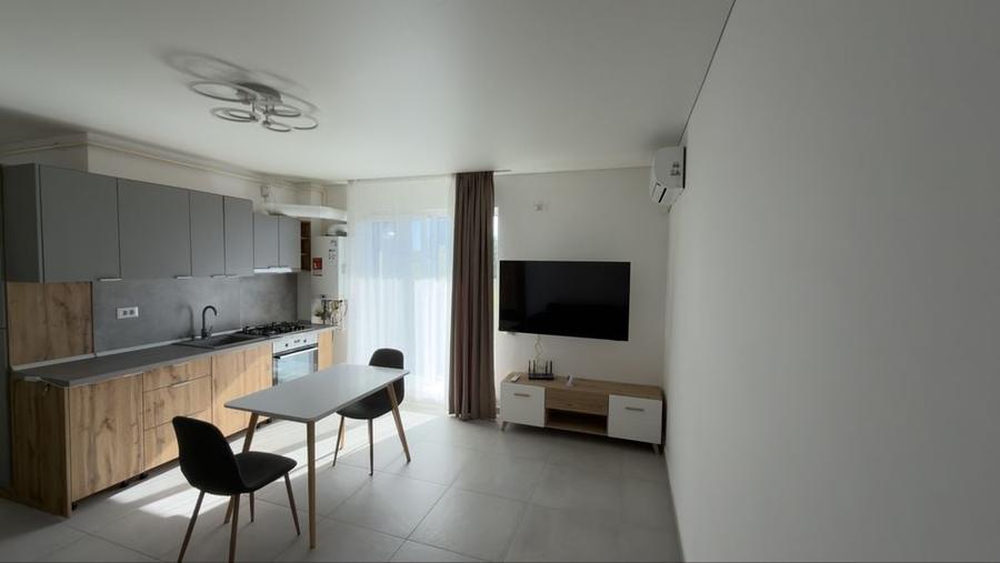 Apartament cu 2 camere în Apărătorii Patriei