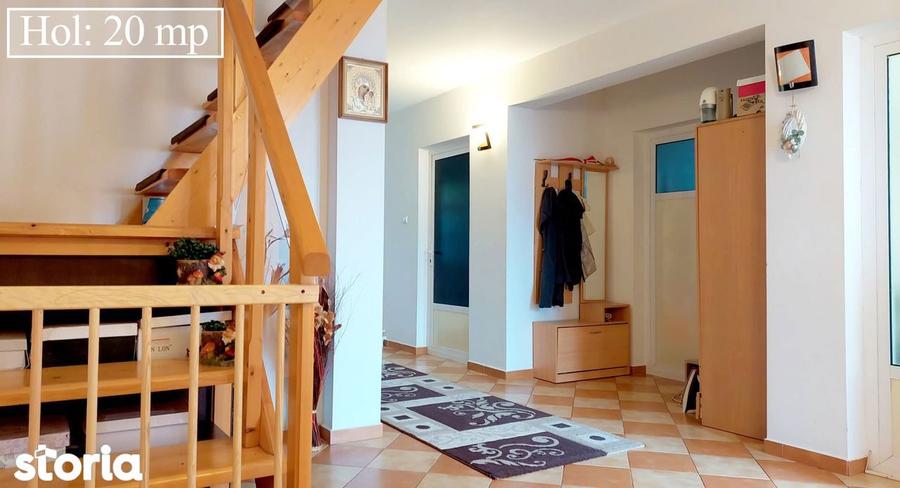 Casă cu 6 camere cu Teren 425 Mp în Lumina