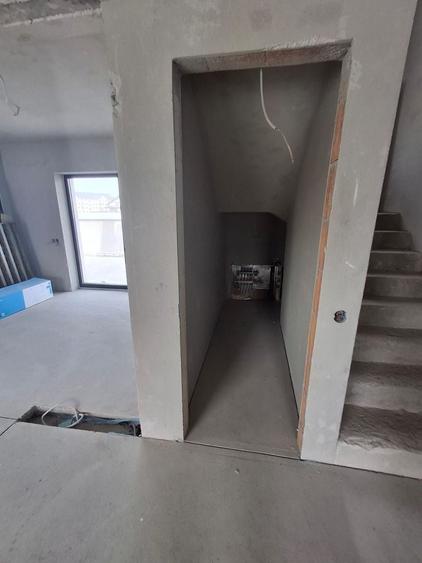 Duplex cu 4 camere cu Canalizare în Șelimbăr