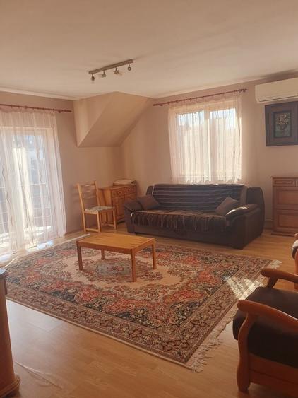 Apartament cu 3 camere decomandat în Exterior Vest