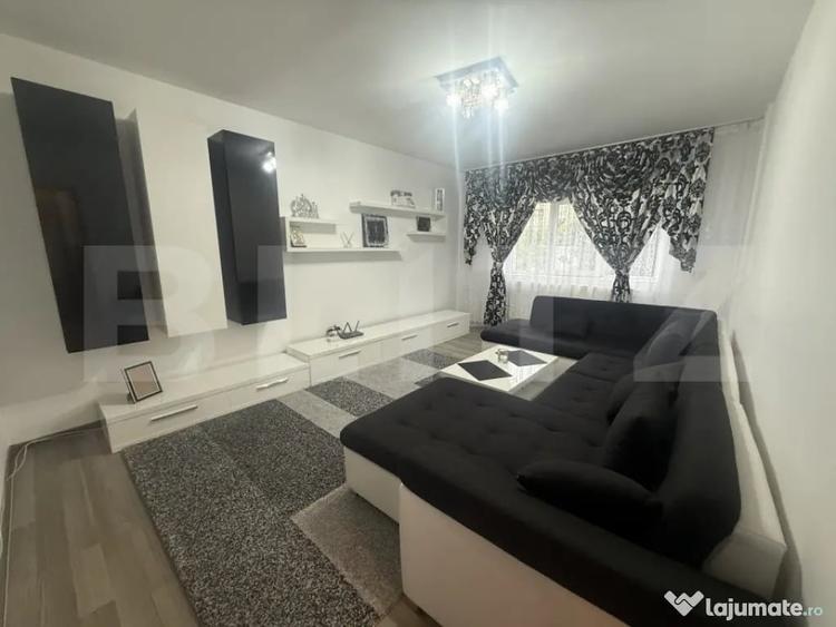 Apartament cu 3 camere decomandat în Micro 3