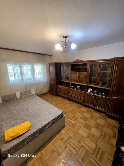 Apartament cu 3 camere decomandat în Ultracentral