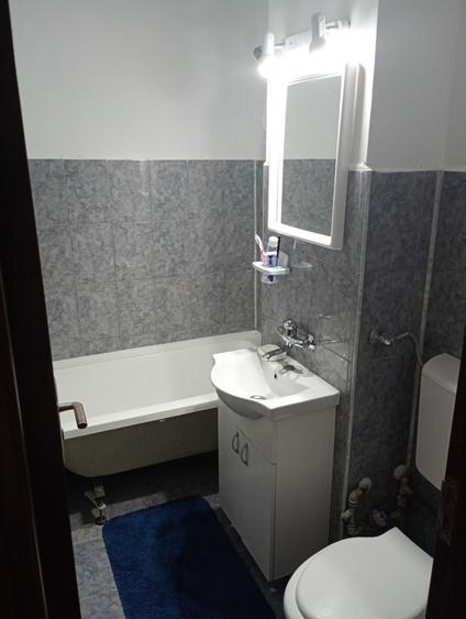 Garsonieră decomandată în Central