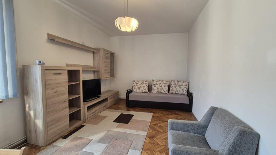 Apartament cu 2 camere pe strada Lunga - 2